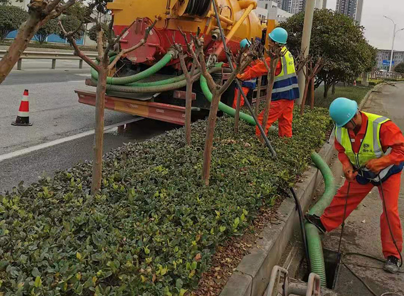 黄江镇市政管道清淤